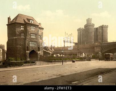 La porte noire et le donjon du château, Newcastle-upon-Tyne, vers 1890-1900 Banque D'Images