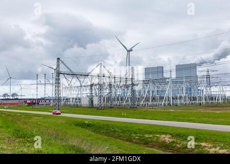 Centrale électrique dans l'Eemshaven aux pays-Bas Banque D'Images