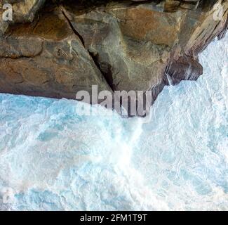 The Gap un canal en granit sculpté par les vagues du parc national de la Great Southern Ocean Torndirrup Albany Australie occidentale. Banque D'Images