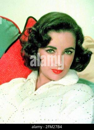 ELIZABETH TAYLOR (1932-2011) Actrice anglo-américaine à propos de 1958 Banque D'Images