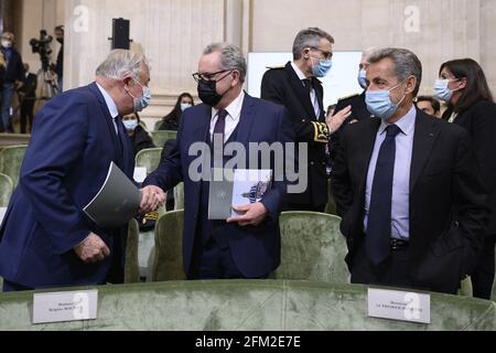 Gérard Larcher, Nicolas Sarkozy et Richard Ferrand à l'occasion du 200e anniversaire de la mort de Napoléon à l'Académie française le 5 mai 2021 à Paris. Photo par ELIOT BLONDT/ABACAPRESS.COM Banque D'Images