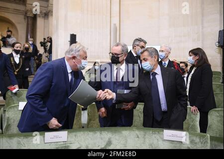 Gérard Larcher, Nicolas Sarkozy et Richard Ferrand à l'occasion du 200e anniversaire de la mort de Napoléon à l'Académie française le 5 mai 2021 à Paris. Photo par ELIOT BLONDT/ABACAPRESS.COM Banque D'Images