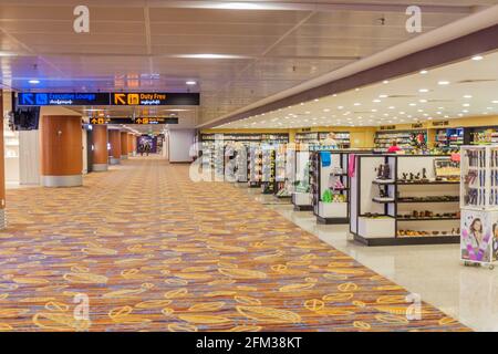 YANGON, MYANMAR - 16 DÉCEMBRE 2016 : intérieur de l'aéroport international de Yangon, Myanmar Banque D'Images