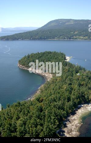 Photographie aérienne de l'île Russell, Réserve de parc national du Canada des Îles-Gulf, Îles-du-Sud du-Golfe, Colombie-Britannique, Canada. Banque D'Images