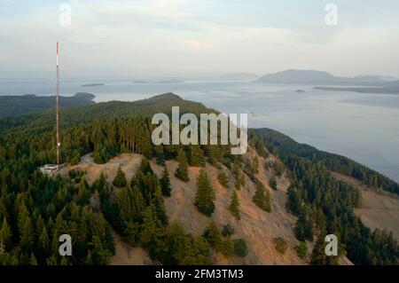 Mt. Warburton Pike, Réserve de parc national du Canada des Îles-Gulf, île Saturna, Colombie-Britannique, Canada. Banque D'Images