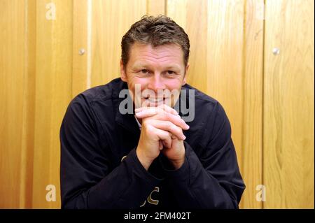 Steve Cotterill Portsmouth Directeur. 3/8/2010. PHOTO DAVID ASHDOWN Banque D'Images