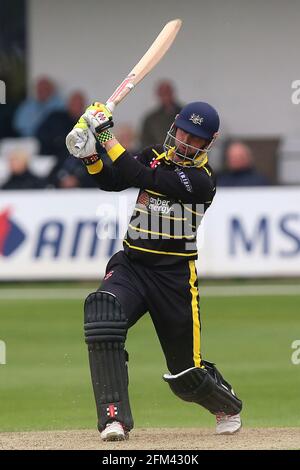 Phil Mustard en action de batting pour Gloucestershire pendant Essex Eagles vs Gloucestershire, Royal London coupe Cricket d'une journée au Cloudfm County Grou Banque D'Images