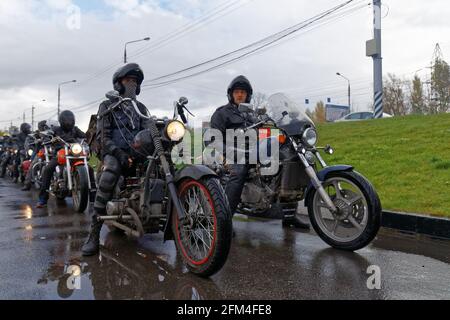 Ulyanovsk, Russie - 15 octobre 2016. Motocyclistes à la réunion consacrée à la fermeture de la saison d'équitation. Banque D'Images