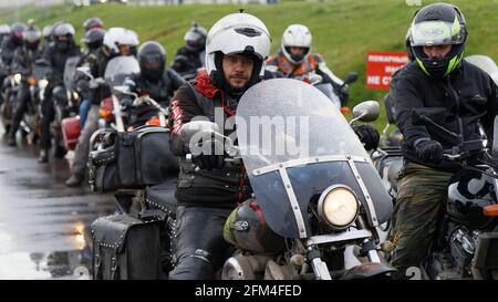 Ulyanovsk, Russie - 15 octobre 2016. Motocyclistes à la réunion consacrée à la fermeture de la saison d'équitation. Banque D'Images