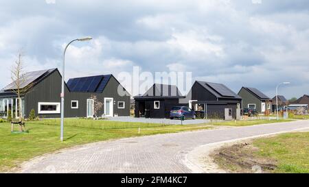 Maisons modernes en bois durables aux pays-Bas Banque D'Images
