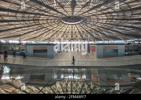 Le plus grand dôme de la gare ferroviaire sud de Shanghai à Shanghai, Chine, le 05 mai 2021.(photo de TPG/cnschotos) Banque D'Images