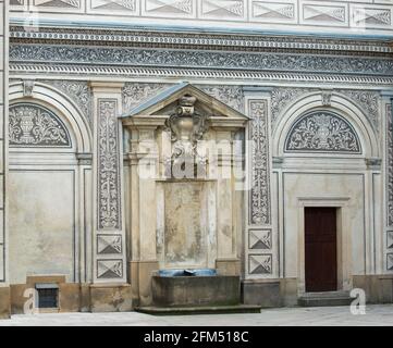 Détail des murs de sgraffito dans la galerie Narodni dans le palais Schwarzenberg à hradcanske namesti,Prague, République Tchèque Banque D'Images