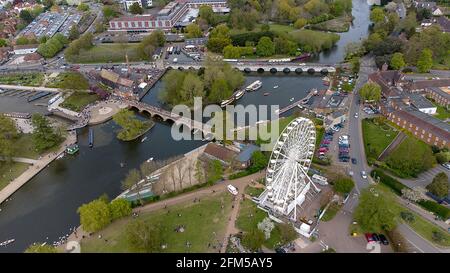 Une vue aérienne du centre de la ville historique de Stratford-upon-Avon dans le Warwickshire, Royaume-Uni Banque D'Images