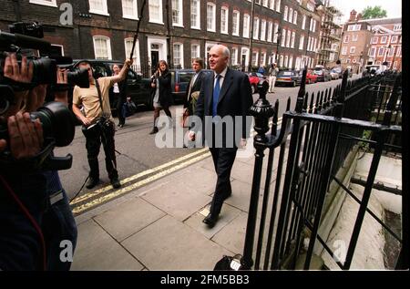 IAIN DUNCAN SMITH FAIT FACE À LA PRESSE À WESTMINSTER Banque D'Images