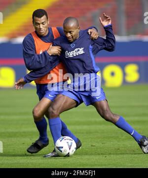 BRÉSIL ENTRAÎNEMENT À WEMBLEY MAI 2000 POUR LEUR MATCH AVEC L'ANGLETERRE. SUR LA PHOTO, ZE ROBERTO Banque D'Images