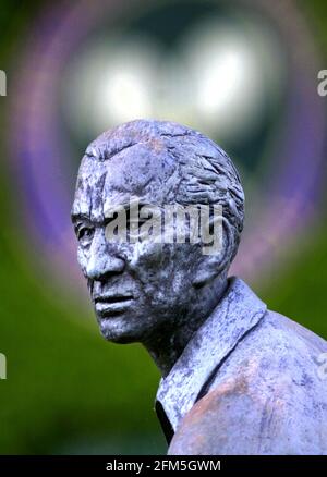 Statue de Fred Perry aux championnats de tennis de Wimbledon 2001 Banque D'Images