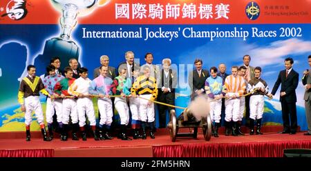 COURSES INTERNATIONALES DE CHAMPIONNAT DE JOCKEYS À HAPPY VALLEY HONG KONG 11/12/2002 PHOTO DAVID ASHDOWN COURSE Banque D'Images