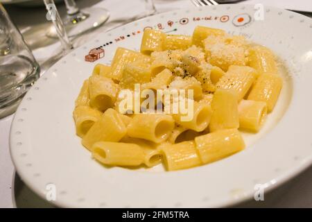 Armando al Pantheon le restaurant historique de Rome Banque D'Images