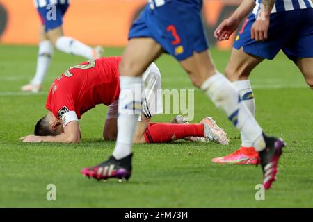 Lisbonne, Portugal. 6 mai 2021. Pizzi de SL Benfica réagit lors du match de football de la Ligue portugaise entre SL Benfica et le FC Porto au stade Luz à Lisbonne, Portugal, le 6 mai 2021. Crédit : Pedro Fiuza/ZUMA Wire/Alay Live News Banque D'Images