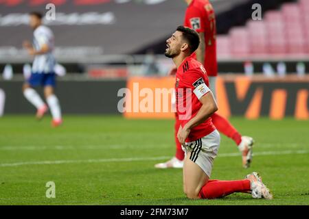 Lisbonne, Portugal. 6 mai 2021. Pizzi de SL Benfica réagit lors du match de football de la Ligue portugaise entre SL Benfica et le FC Porto au stade Luz à Lisbonne, Portugal, le 6 mai 2021. Crédit : Pedro Fiuza/ZUMA Wire/Alay Live News Banque D'Images