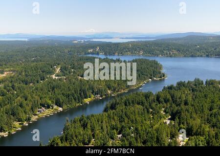 Photographie aérienne du lac Shawnigan, île de Vancouver, Colombie-Britannique, Canada. Banque D'Images