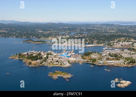 Photo aérienne du port d'Esquimalt, sur l'île de Vancouver, Colombie-Britannique, Canada. Banque D'Images