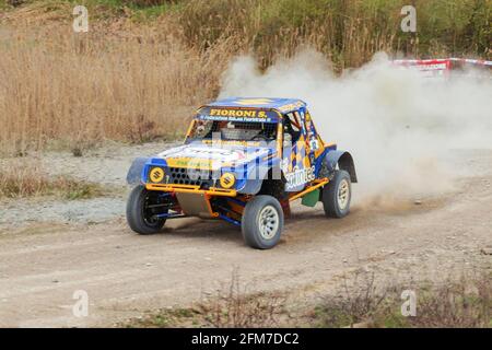 2021 Championnat italien de vitesse Offroad : voiture de course à Solignano, Italie. Banque D'Images