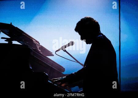 Maia, Portugal. 06e mai 2021. Nuno Gonçalves du groupe portugais The Gift se produit pendant la musique Maia Fest à Maia. (Photo de Rita FranÁa/SOPA Images/Sipa USA) crédit: SIPA USA/Alay Live News Banque D'Images