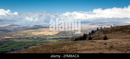 Un panorama des balises de Brecon, tel qu'il est vu de l' Rhigos Mountain au sud du pays de Galles, Royaume-Uni Banque D'Images