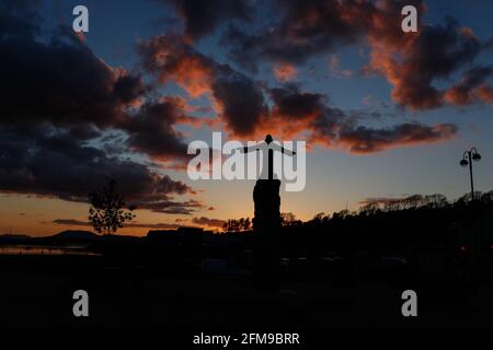 Bantry, West Cork, Irlande. 6 mai 2021. Un paysage à couper le souffle à Bantry pendant que le soleil se couche. Crédit: Karlis Dzjamko/Alay Live News Banque D'Images