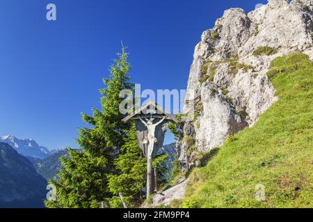 Vue de Pürschling dans les Alpes d'Ammergau à la Zugspitze (2, 962 m), Oberammergau, haute-Bavière, Bavière, Allemagne du Sud, Allemagne, Europe centrale, Europe Banque D'Images