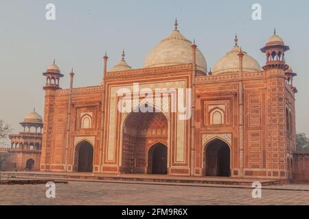 Bâtiment Mihman Khana au complexe Taj Mahal à Agra, Inde Banque D'Images