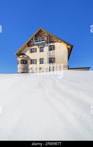 Rotwandhaus (1, 737 m) dans les montagnes de Mangfall, Spitzingsee, haute-Bavière, Bavière, Allemagne Banque D'Images