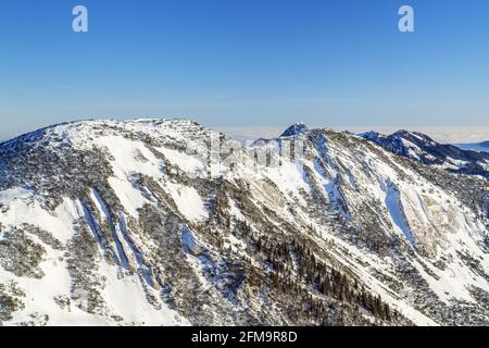Vue de la Rotwand (1, 884 m) à Hochmiesing (1, 883 m) dans les montagnes de Mangfall, Spitzingsee, haute-Bavière, Bavière, Allemagne Banque D'Images