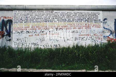 Mur de Berlin, juillet 1984, installation de la frontière GDR / DDR Banque D'Images