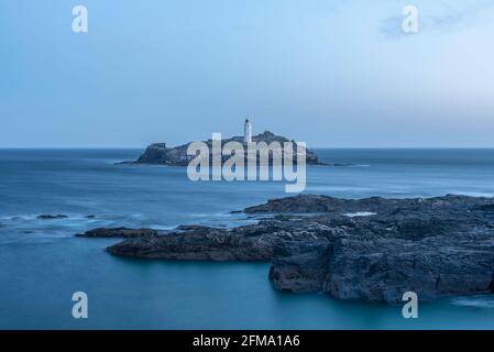 Magnifique et insolite image de paysage du phare de Godrevy sur Cornouailles côte Banque D'Images