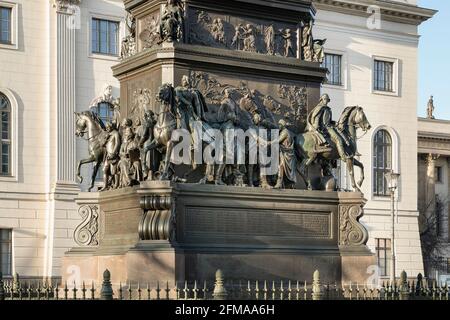Berlin, Mitte, Unter den Linden, statue équestre de Frédéric le Grand Banque D'Images