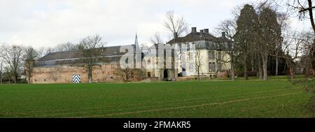 Grosse Burg Kleinbüllesheim, Wasserburg aus dem 18. Jahrhundert, Euskirchen, Nordrhein-Westfalen, Allemagne Banque D'Images