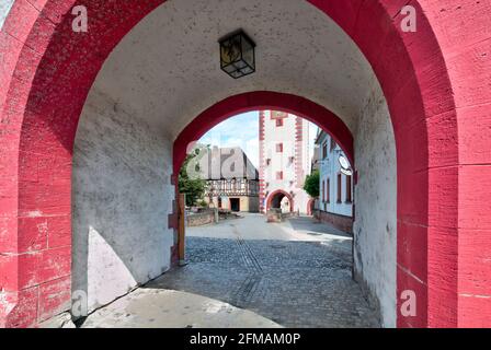 Tour de la porte supérieure, mur de la ville, tour, été, Karlstadt am main, Main-Spessart, Franconie, Bavière, Allemagne, Europe, Banque D'Images