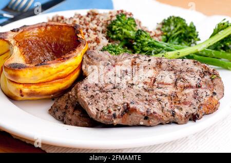 côtelettes de porc pour le souper Banque D'Images