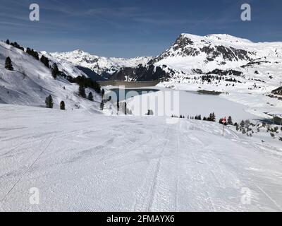 Domaine skiable de Galtür, Silvapark, Silvretta, piste de ski, réservoir de Kops, Montagnes, paysage d'hiver, Verwallgruppe, Paznauntal, Tyrol, Vorarlberg, Autriche Banque D'Images