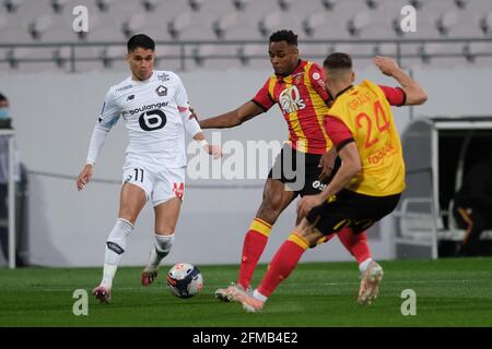 Objectif, hauts de France, France. 8 mai 2021. Avant de Lille LUIZ ARAUJO en action pendant le championnat français de football Ligue 1 Uber mange Lille contre RC Lens au stade Felix Bolaert Delelis - Lens.Lille a gagné 3:0 et conserve la tête du championnat devant le PSG de NEYMAR Jr et KYLIAN MBAPPE crédit: Pierre Stevenin/ZUMA Wire/Alay Live News Banque D'Images