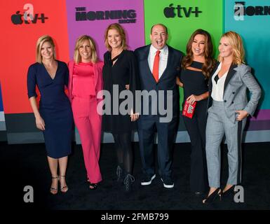 Kate Bolduan, Alisyn Camerota, Christina Romans, Brian Stelter, Robin Meade, Brooke Baldwin arrive au Morning Show New York Premiere par APPLE TV, qui s'est tenu au Lincoln Center à New York, le lundi 28 octobre 2019. Photo de Jennifer Graylock-Graylock.com 917-519-7666 Banque D'Images