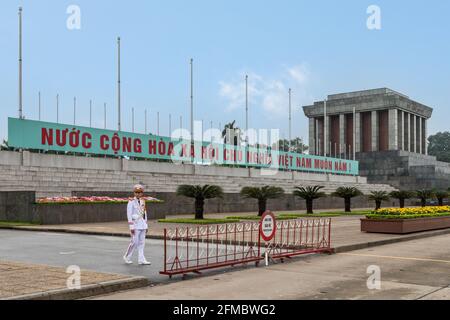 Avis, vive la République socialiste du Viet Nam, Mausolée, complexe de Ho Chi Minh, Hanoï, Vietnam Banque D'Images