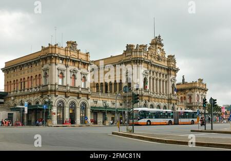 Gênes, Italie - 7 juillet 2019: Gare de Genova Brignole à Gênes Banque D'Images