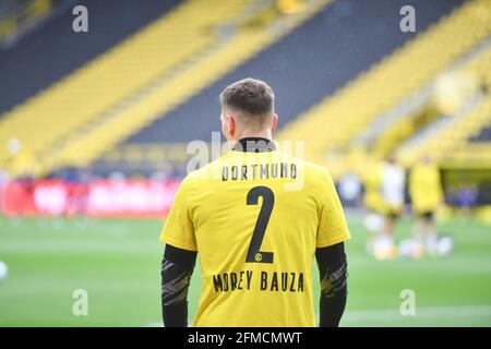Dortmund, Allemagne. 08 mai 2021. Football: Bundesliga, Borussia Dortmund - RB Leipzig, Matchday 32 au Parc signal Iduna. Reinier, milieu de terrain de Dortmund, porte un T-shirt portant le numéro du joueur blessé Morey Bauza. NOTE IMPORTANTE: Conformément aux règlements de la DFL Deutsche Fußball Liga et de la DFB Deutscher Fußball-Bund, il est interdit d'exploiter ou d'exploiter des photos prises dans le stade et/ou du match sous forme de séquences d'images et/ou de séries de photos de type vidéo. Credit: Bernd Thissen/dpa/Alay Live News Banque D'Images