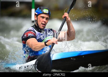 Ivrea, Turin, Italie. 8 mai 2021. Championnat d'Europe de canoë-slalom 2021 de l'ECA (et qualification olympique). Dans l'image Joseph CLARKE (GBR). Damiano Benedetto/ Alamy Live News Banque D'Images