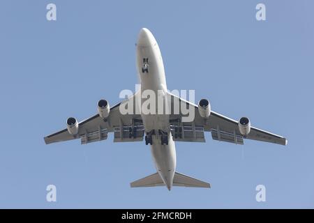 ISTANBUL, TURQUIE - 27 FÉVRIER 2021 : BOEING 747-428FER (CN 32867) D'ACT Airlines débarquant à l'aéroport Ataturk d'Istanbul. Banque D'Images