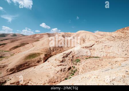 Paysage judéo-désertique près de Jérusalem, Israël. Banque D'Images