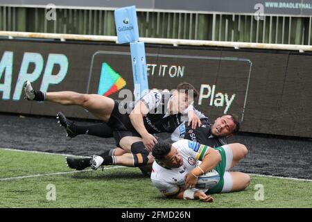 NEWCASTLE UPON TYNE, ROYAUME-UNI. 8 MAI Motu Matu'u de Londres Irish a fait un essai pour le faire 38-27 lors du match Gallagher Premiership entre Newcastle Falcons et London Irish à Kingston Park, Newcastle, le samedi 8 mai 2021. (Crédit : Robert Smith | ACTUALITÉS MI) crédit : ACTUALITÉS MI et sport /Actualités Alay Live Banque D'Images